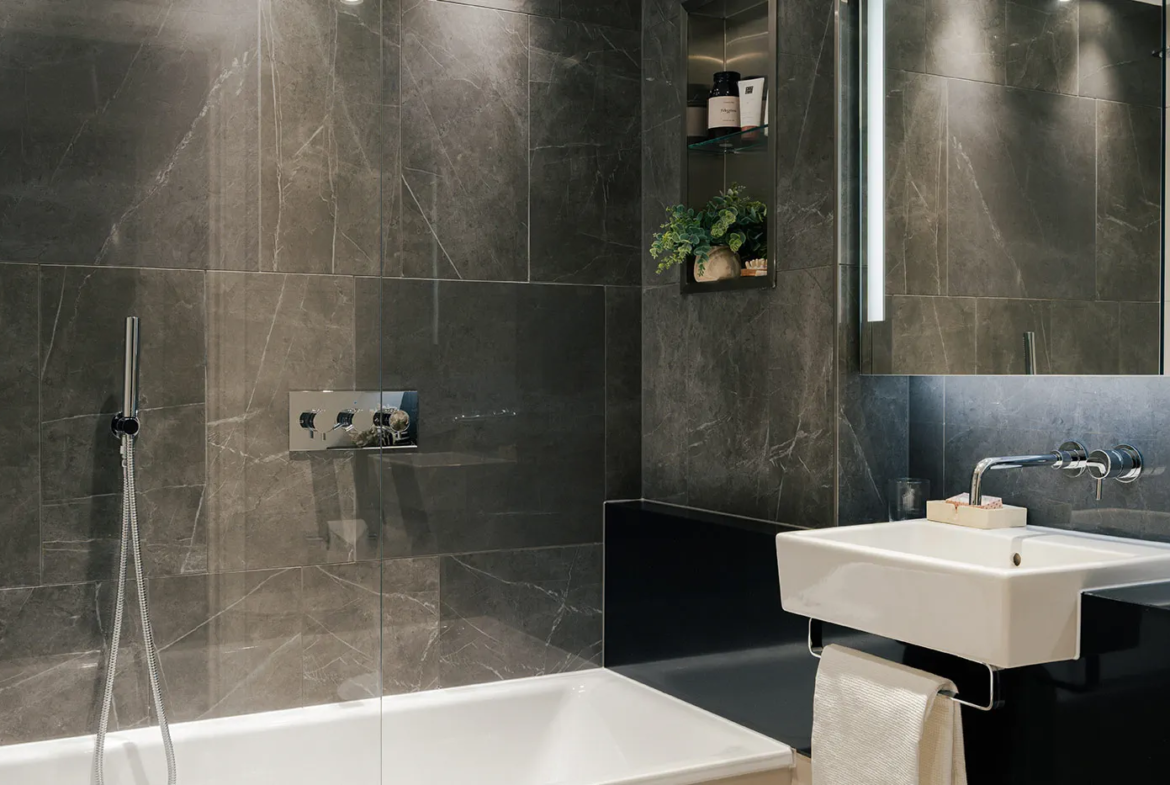 1 Bedroom Apartment for Sale Canary Wharf London | South Quay Plaza