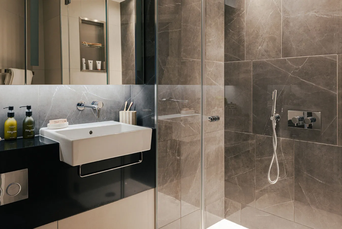 1 Bedroom Apartment for Sale Canary Wharf London | South Quay Plaza