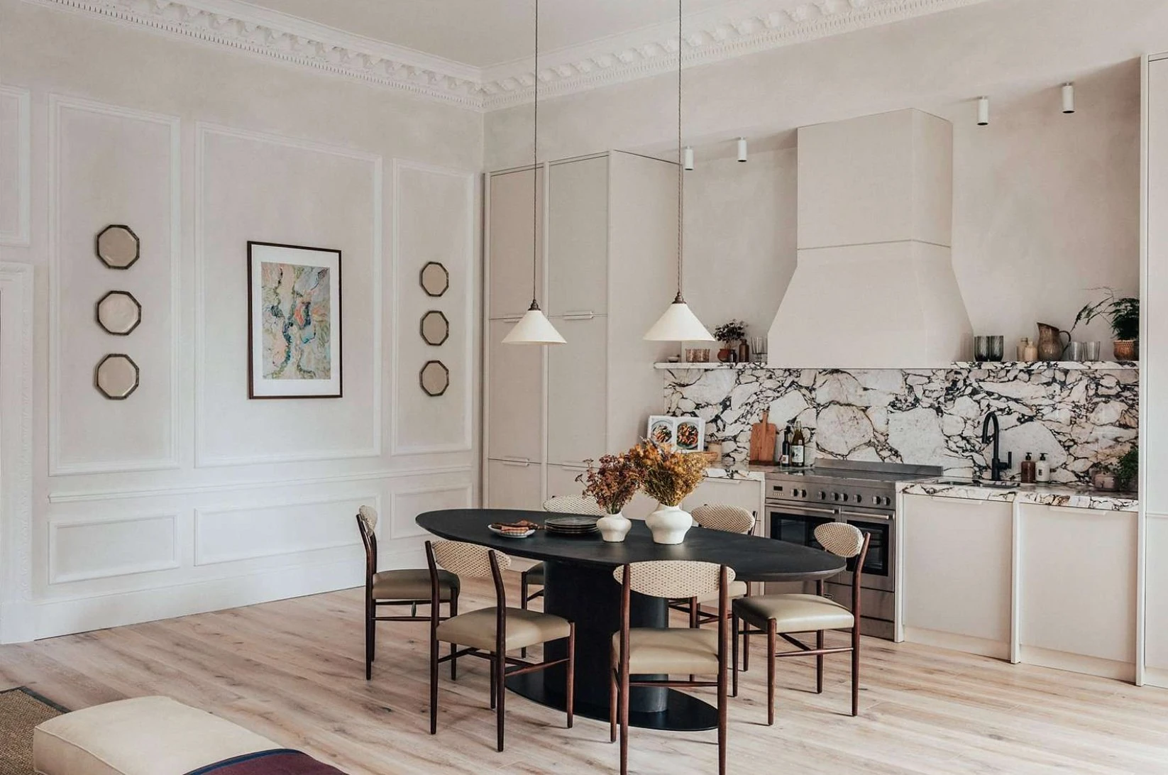 36 37 Hertford Street Residences Apartment 6 Mayfair Kitchen Dining Area Marble Splashback Miele Appliances Albion Nord