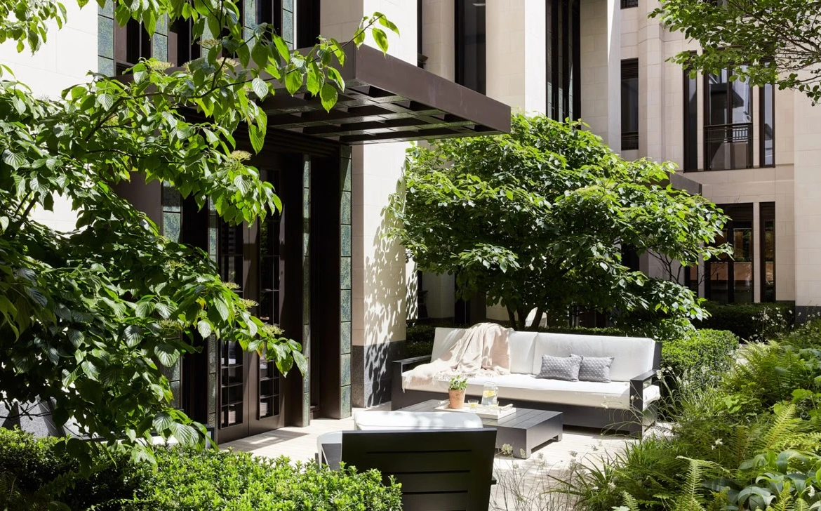 60 Curzon Mayfair Private Courtyard Garden Outdoor Seating London