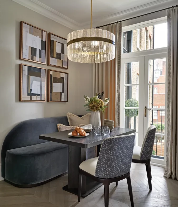 Allen House Kensington W8 Dining Area Chandelier Window