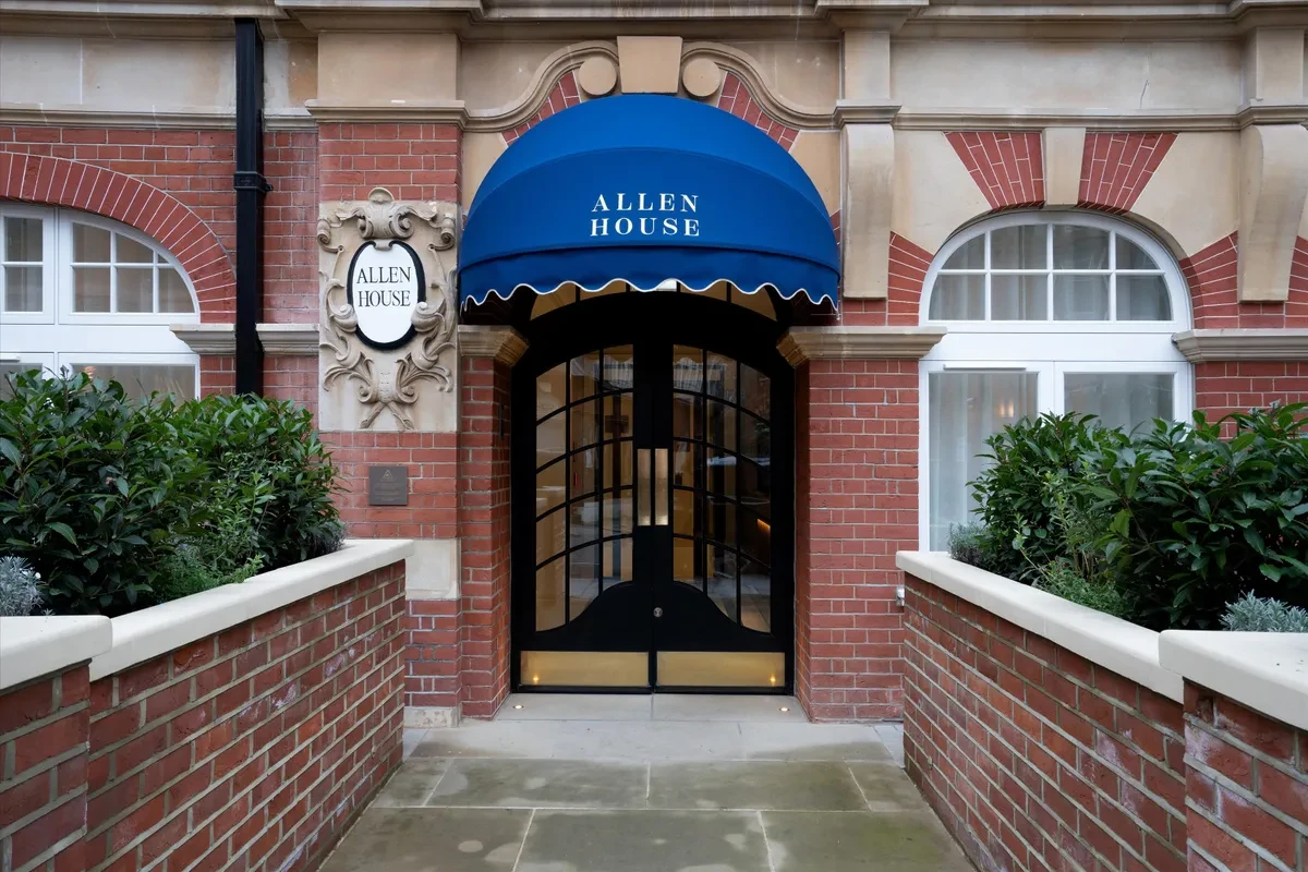 Allen House Kensington W8 Full Building Facade