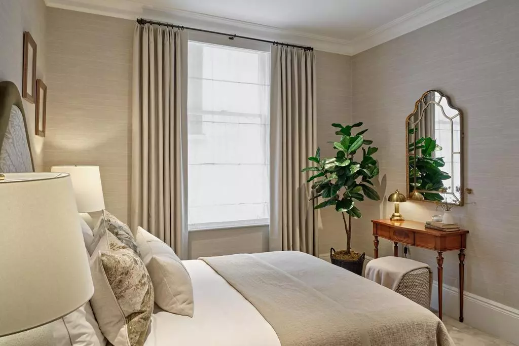 Allen House Kensington W8 London Bay Window Sitting Area Armchairs Garden Views