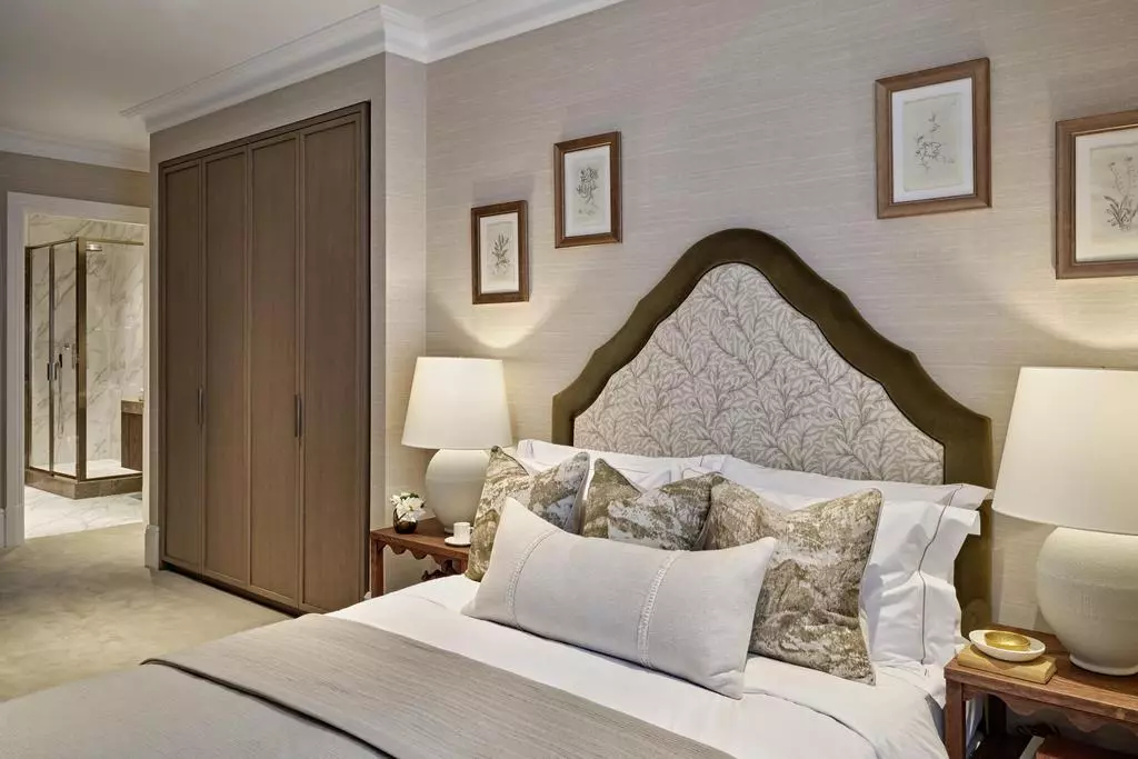 Allen House Kensington W8 London Home Office Study Fitted Cabinetry Bespoke Desk