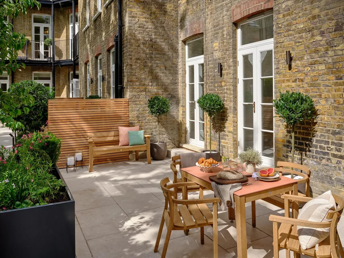 Allen House Kensington W8 Private Courtyard Terrace French Doors Topiary Outdoor Dining
