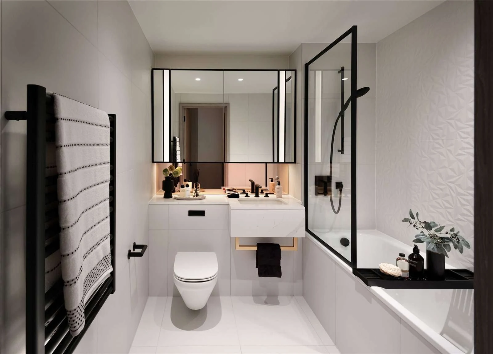 Aspen Canary Wharf 2 Bed Apartment Bathroom Bath Tub E14 9xq