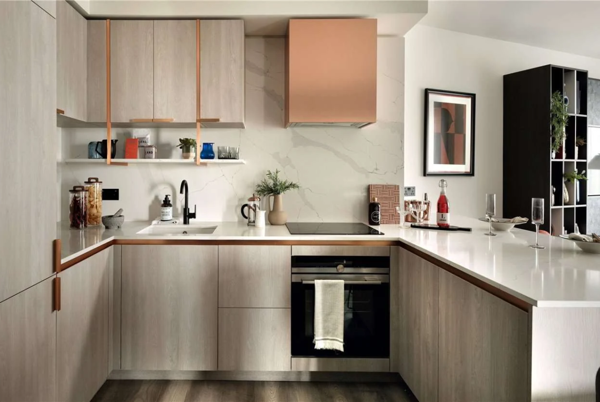 Aspen Canary Wharf 2 Bed Show Home Kitchen Copper Accents E14