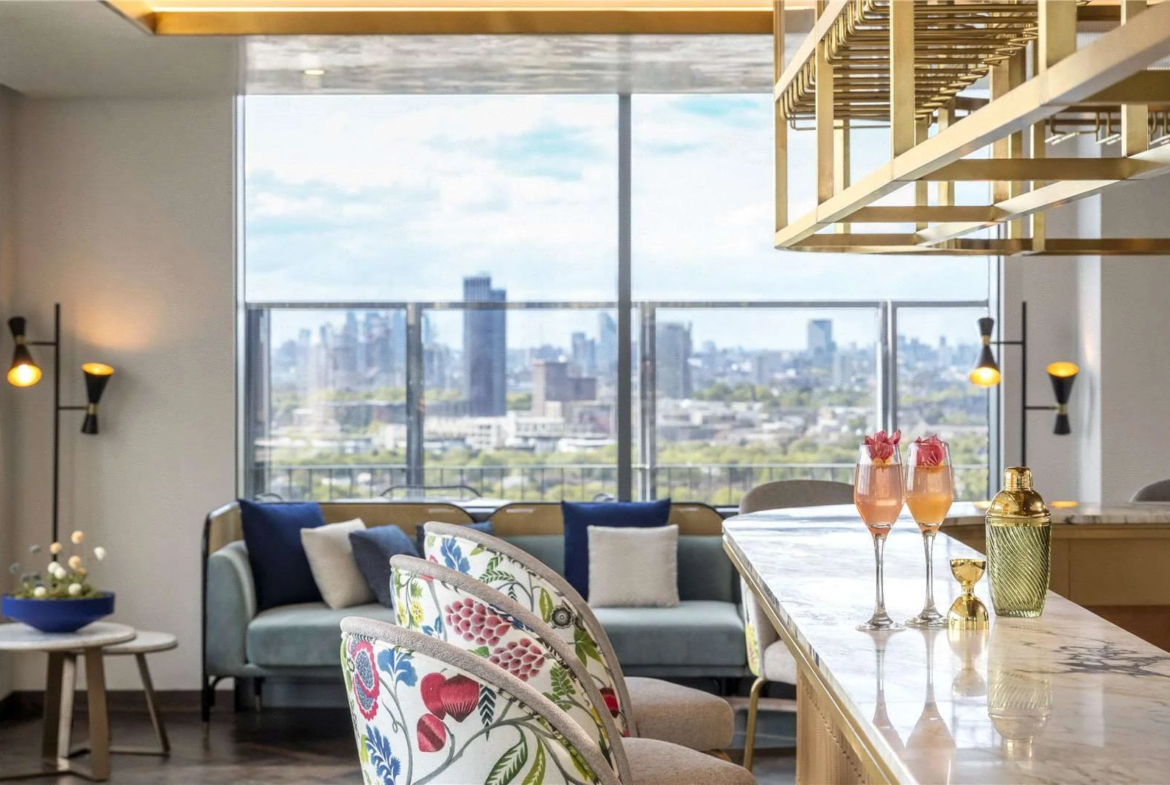 Aspen Canary Wharf London Sky Lounge Bar Panoramic View