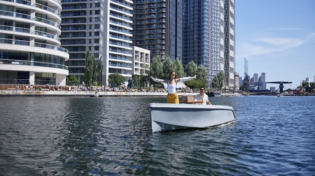 Aspen Consort Place Canary Wharf London E14 Waterfront Lifestyle Docklands
