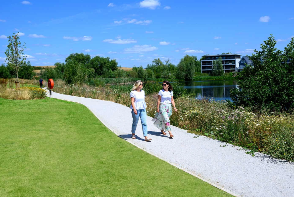 Bankside Gardens Green Park Reading Apartment Buildings