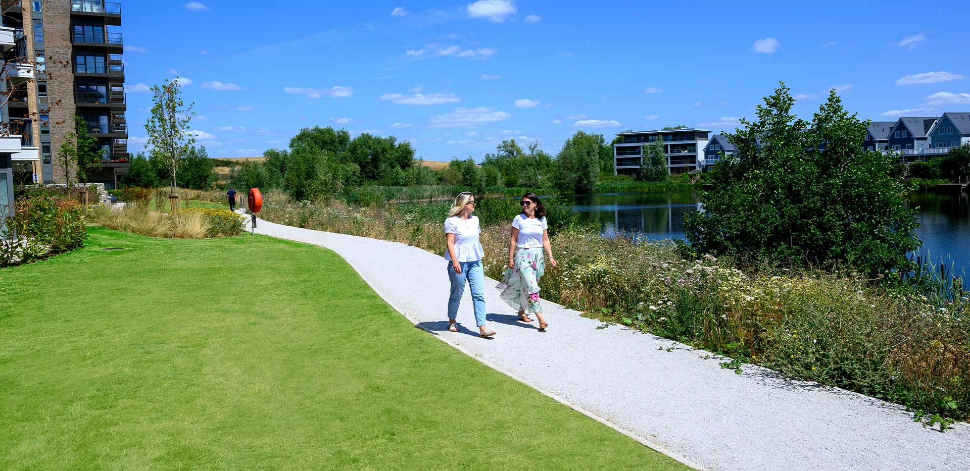 Bankside Gardens Green Park Reading Apartment Buildings