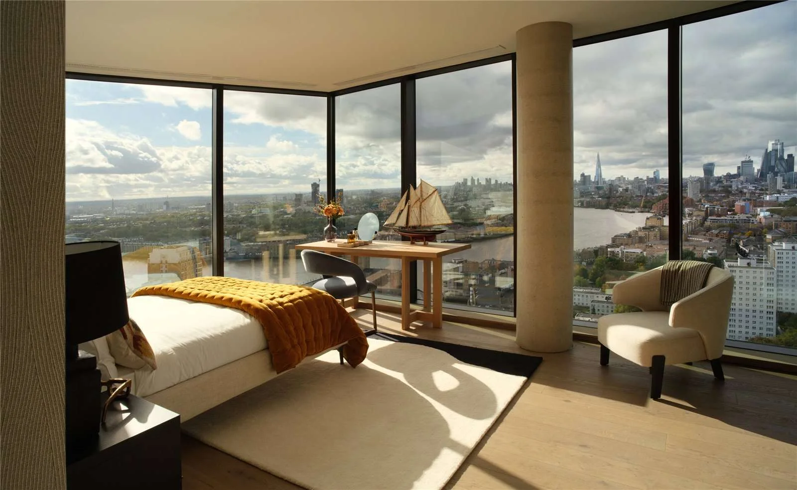 Canary Wharf E14 Vetro Duplex Penthouse Corner Bedroom Thames Shard Panoramic Floor To Ceiling Glazing