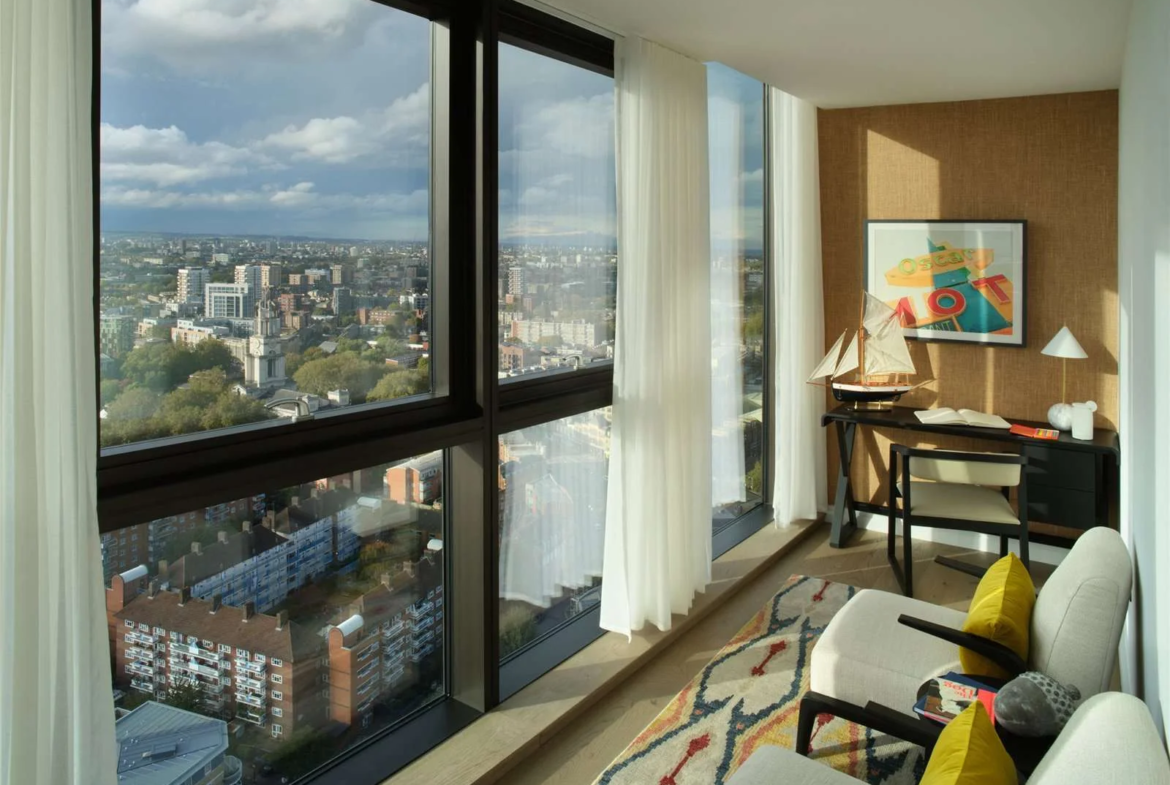 Canary Wharf E14 Vetro Duplex Penthouse Winter Garden Study Floor To Ceiling Windows City View