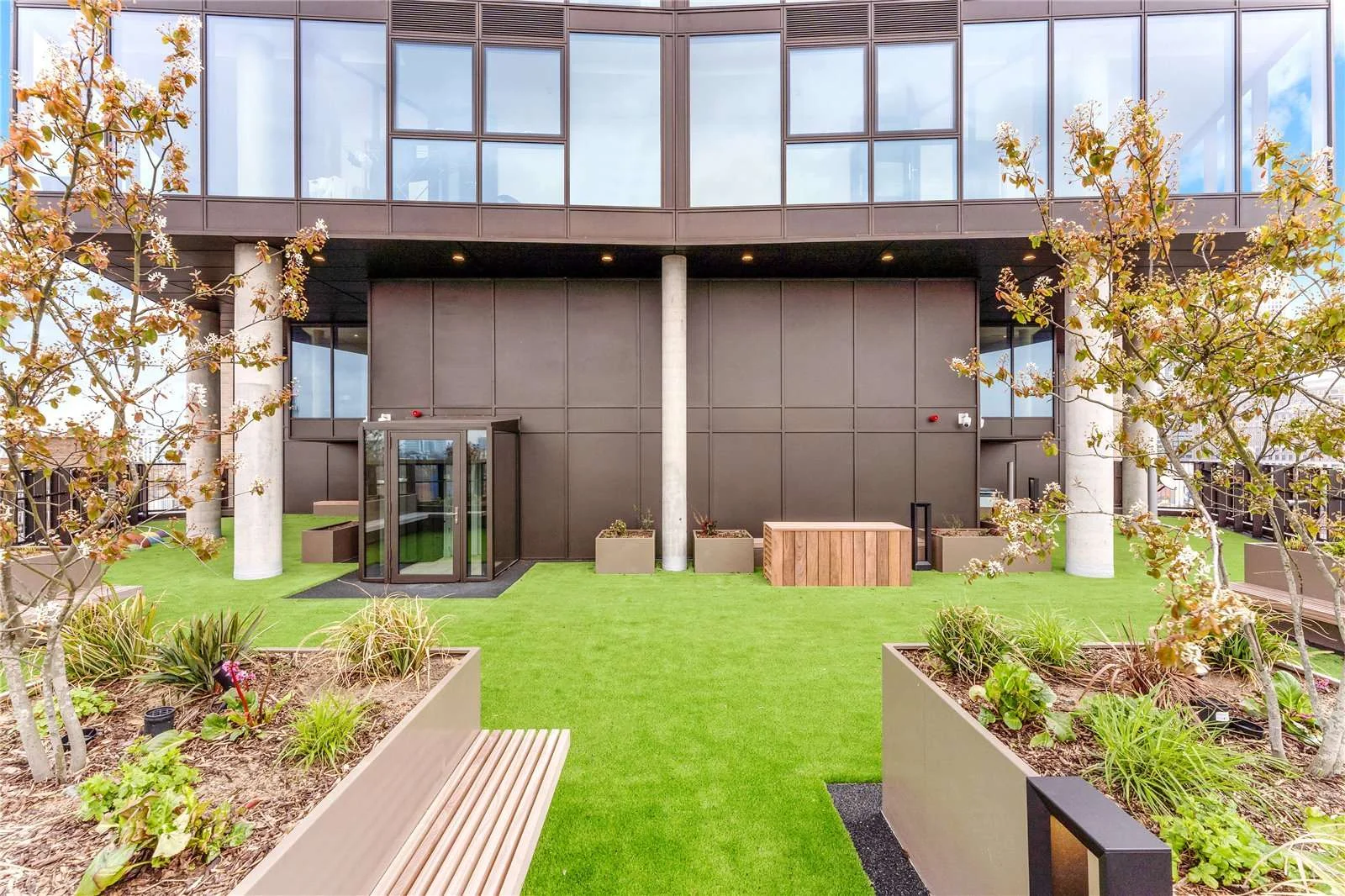 Canary Wharf E14 Vetro West India Dock Road 7th Floor Podium Garden Residents Outdoor Space