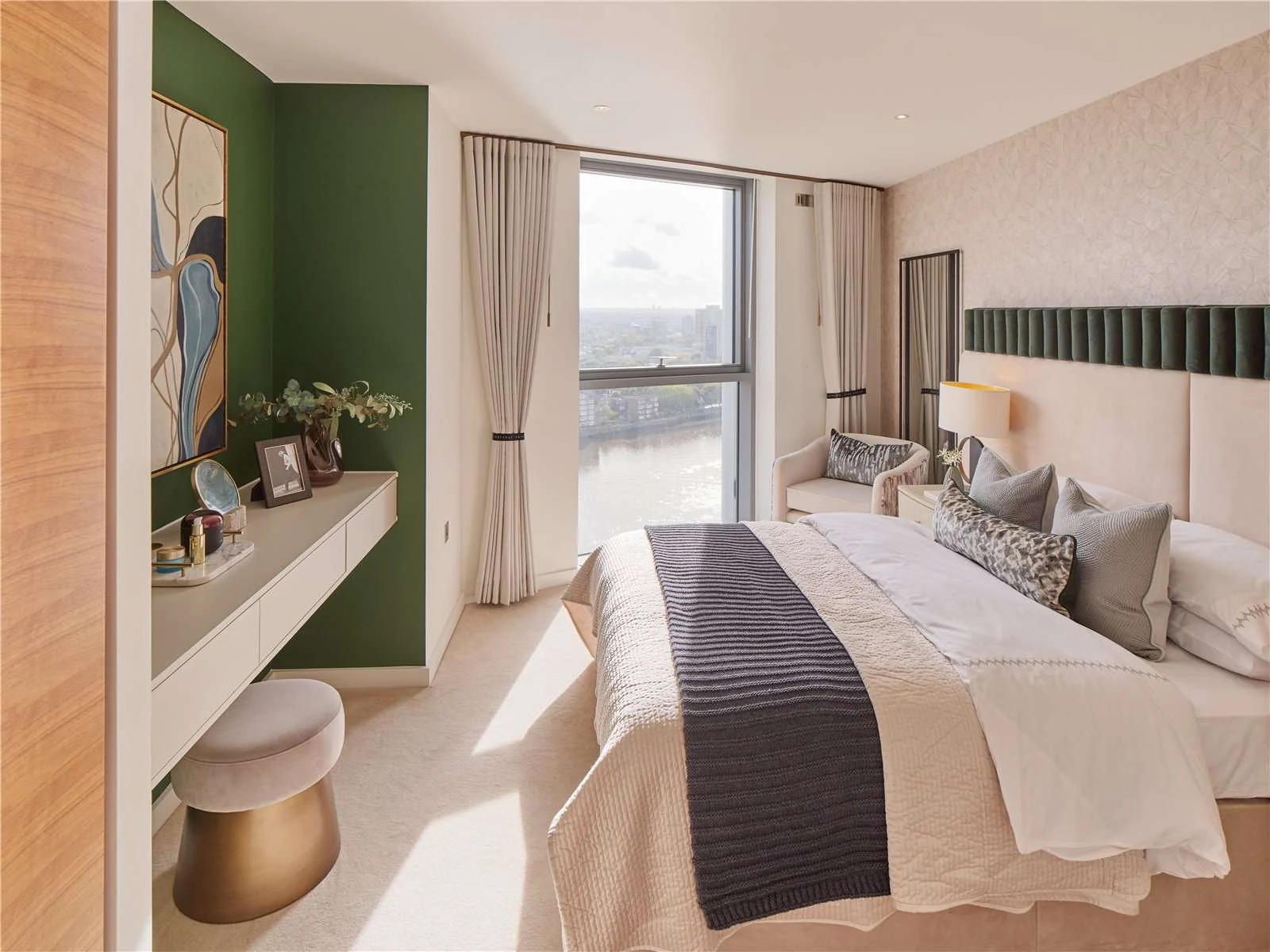Chelsea Waterfront Sw10 16th Floor Bedroom Green Accent Wall Velvet Tufted Headboard Thames River View