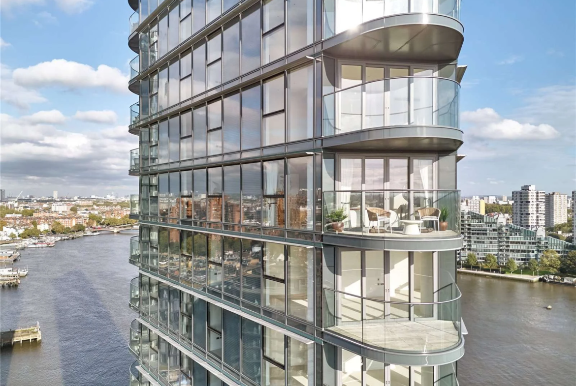 Chelsea Waterfront Tower West Sw10 Exterior Drone Curved Glass Balconies Close Up Thames Creek Fulham Rooftops