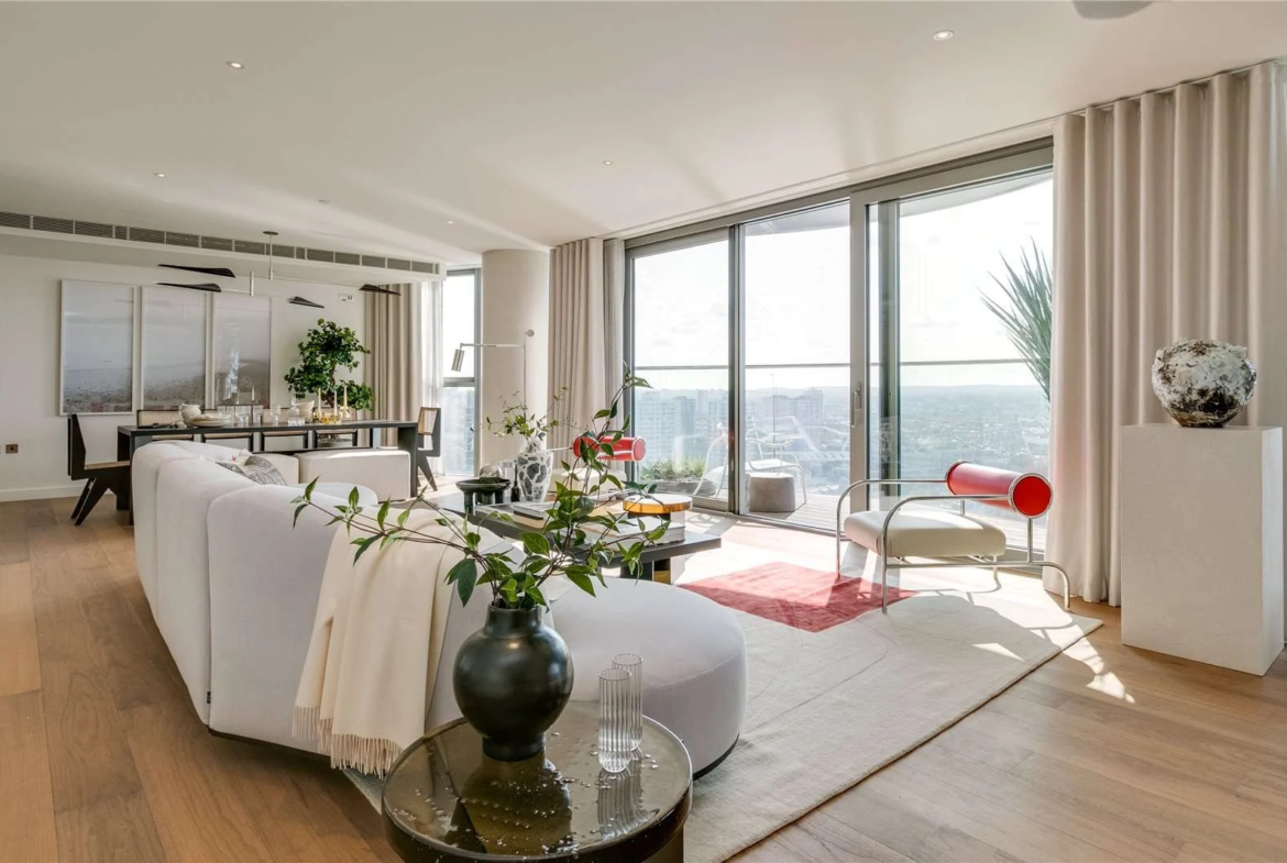 Chelsea Waterfront Tower West Sw10 Open Plan Reception Dining White Curved Sofa Red Chairs Terrace Access