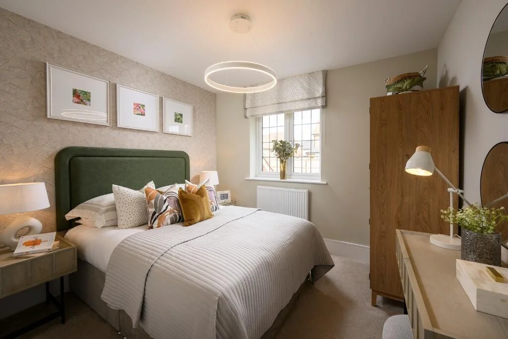 Hareshill Bedroom Green Style