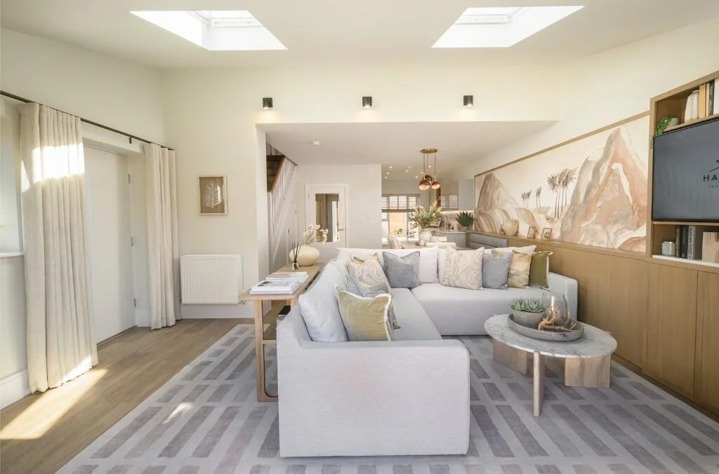 Hareshill Open Plan Lounge Bright