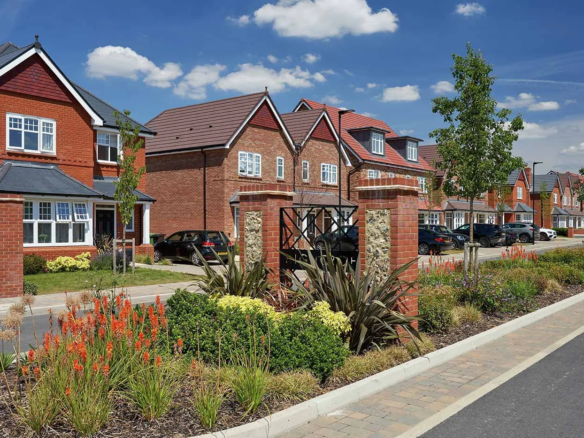 highcroft-wallingford-street-houses-landscaping