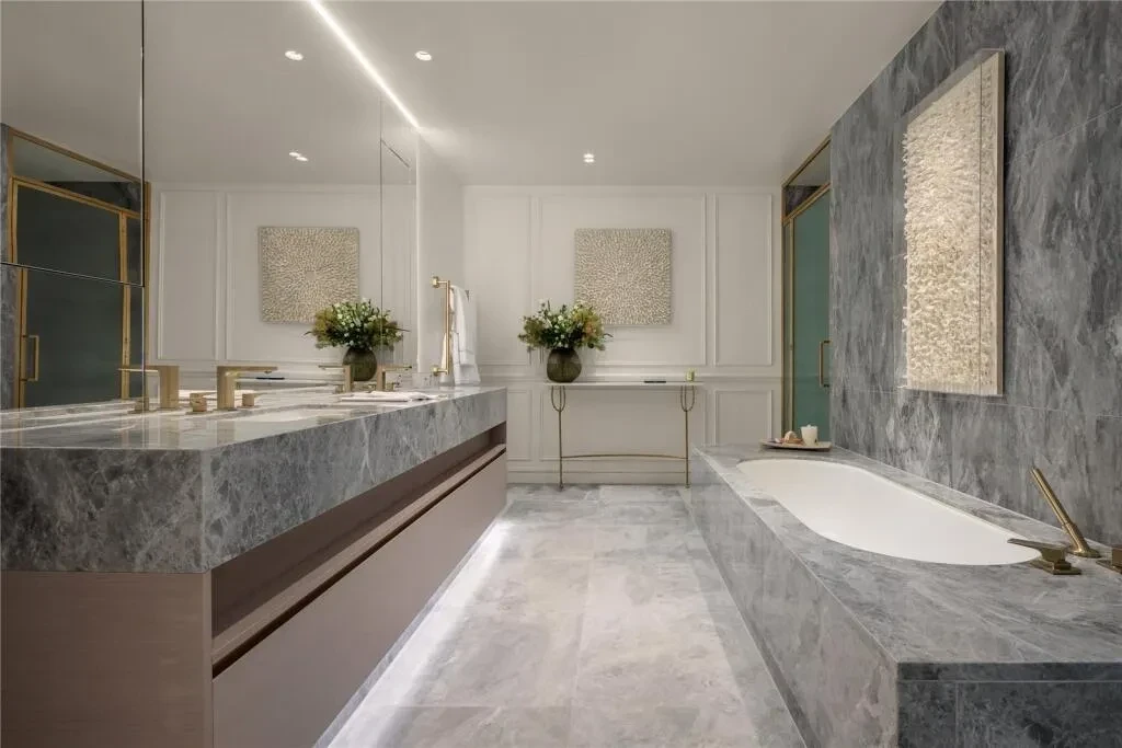 Holland Park Gate Kensington High St London Landscaped Garden