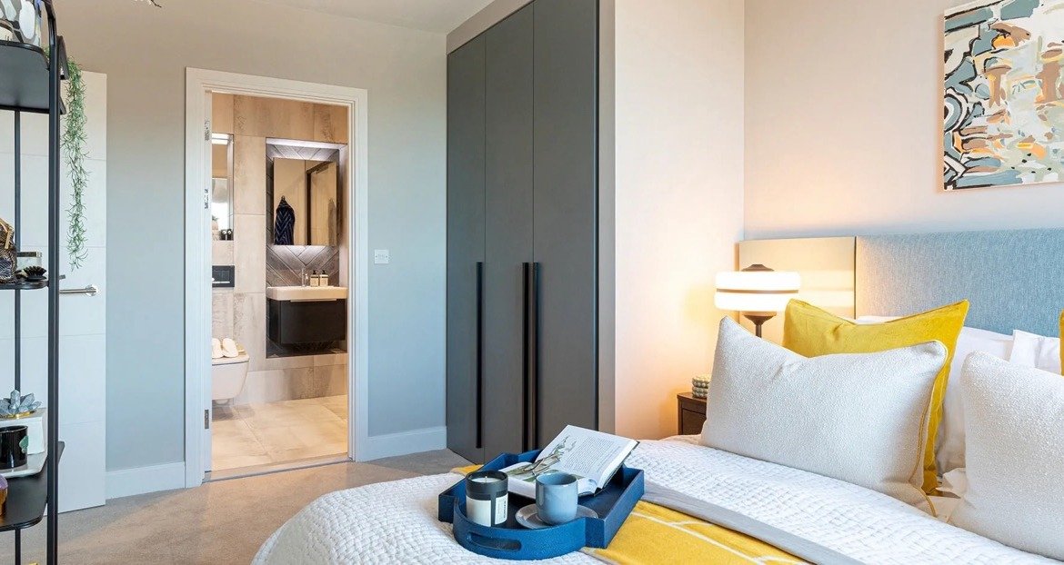 2 Bedroom Apartment for Sale Slough Berkshire | Horlicks Quarter