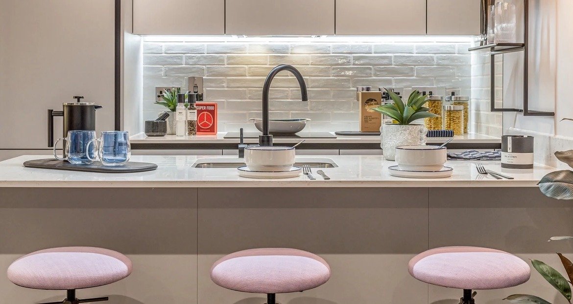 2 Bedroom Apartment for Sale Slough Berkshire | Horlicks Quarter