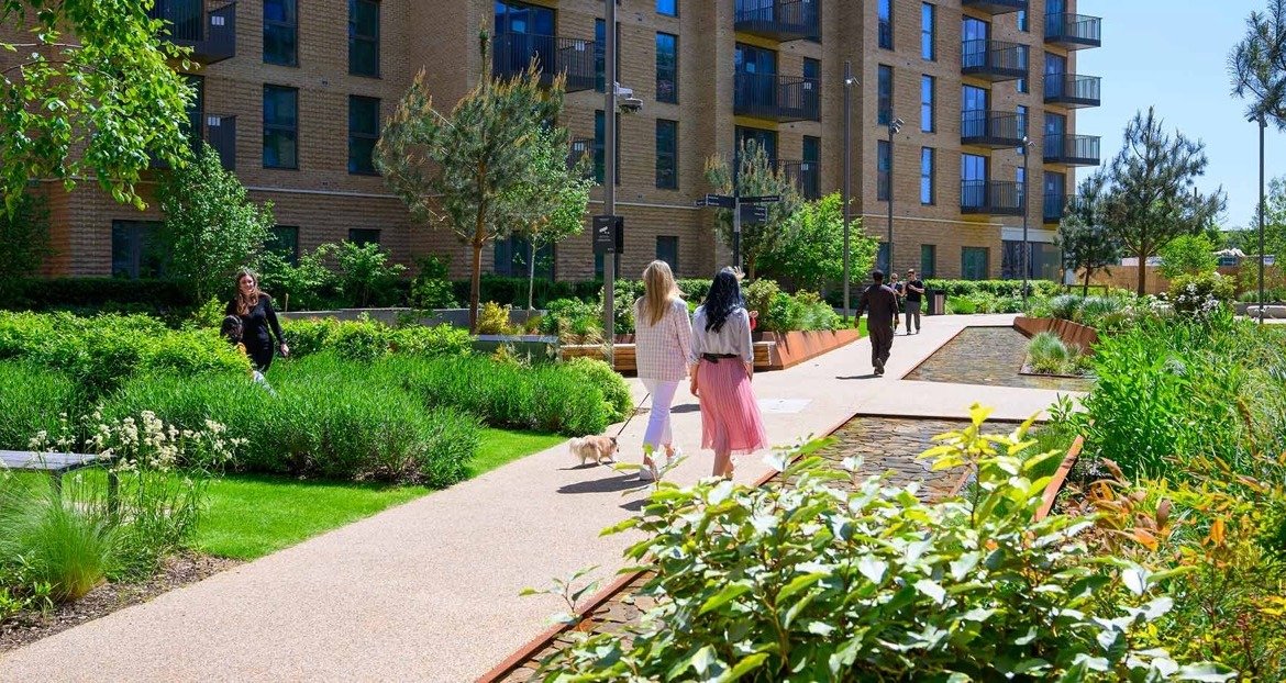 2 Bedroom Apartment for Sale Slough Berkshire | Horlicks Quarter