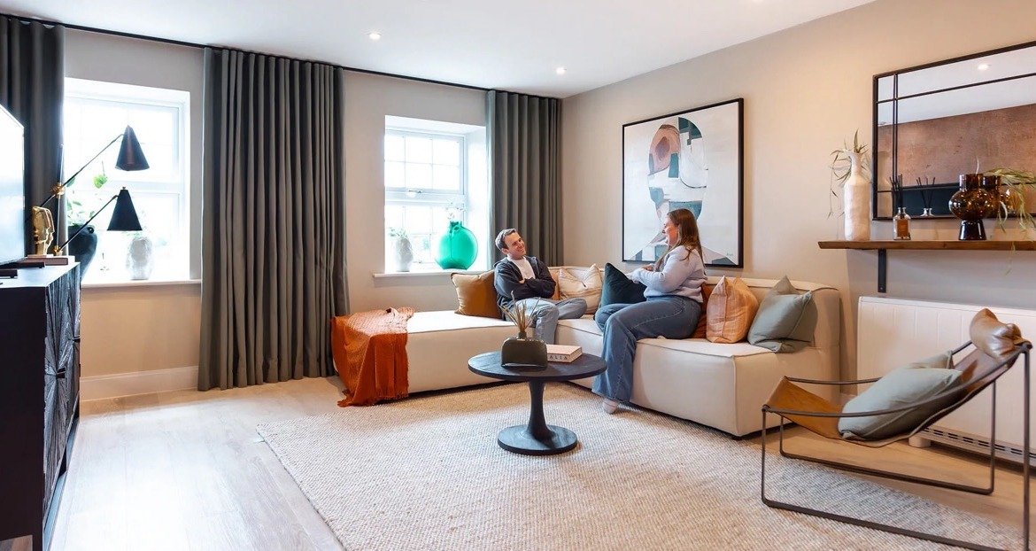 2 Bedroom Apartment for Sale Slough Berkshire | Horlicks Quarter