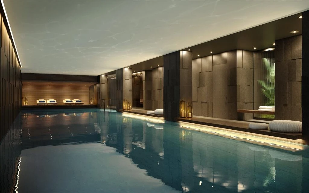 Kensington High St London Swimming Pool