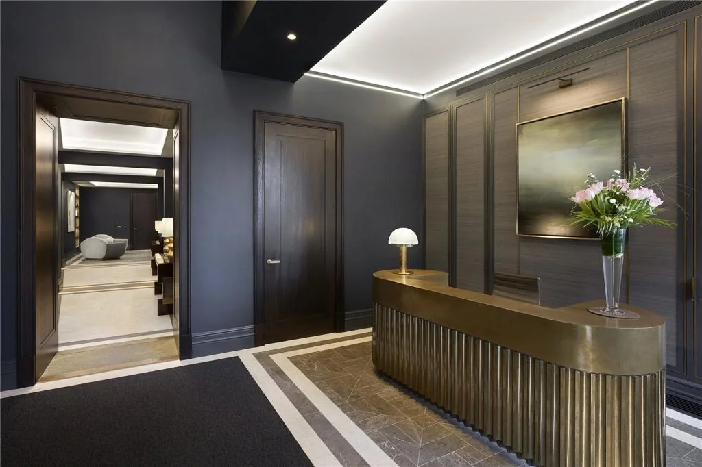 Knightsbridge Gate 24hr Concierge Lobby Entrance Gold Desk London