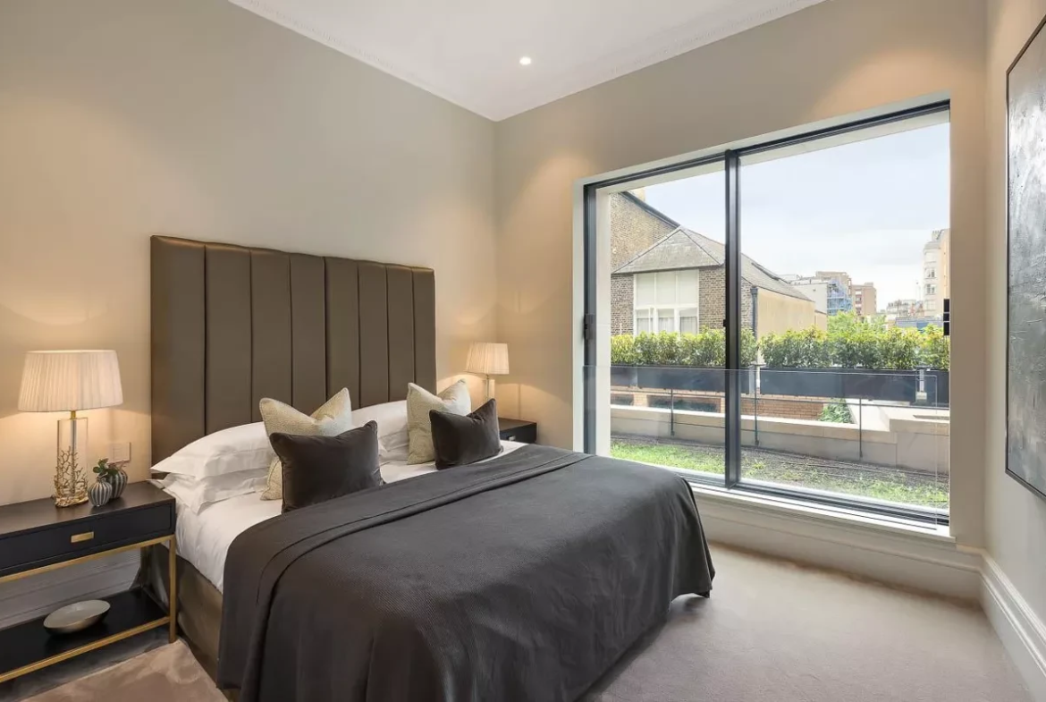 Knightsbridge Gate 55 Knightsbridge Bedroom 2 Garden View