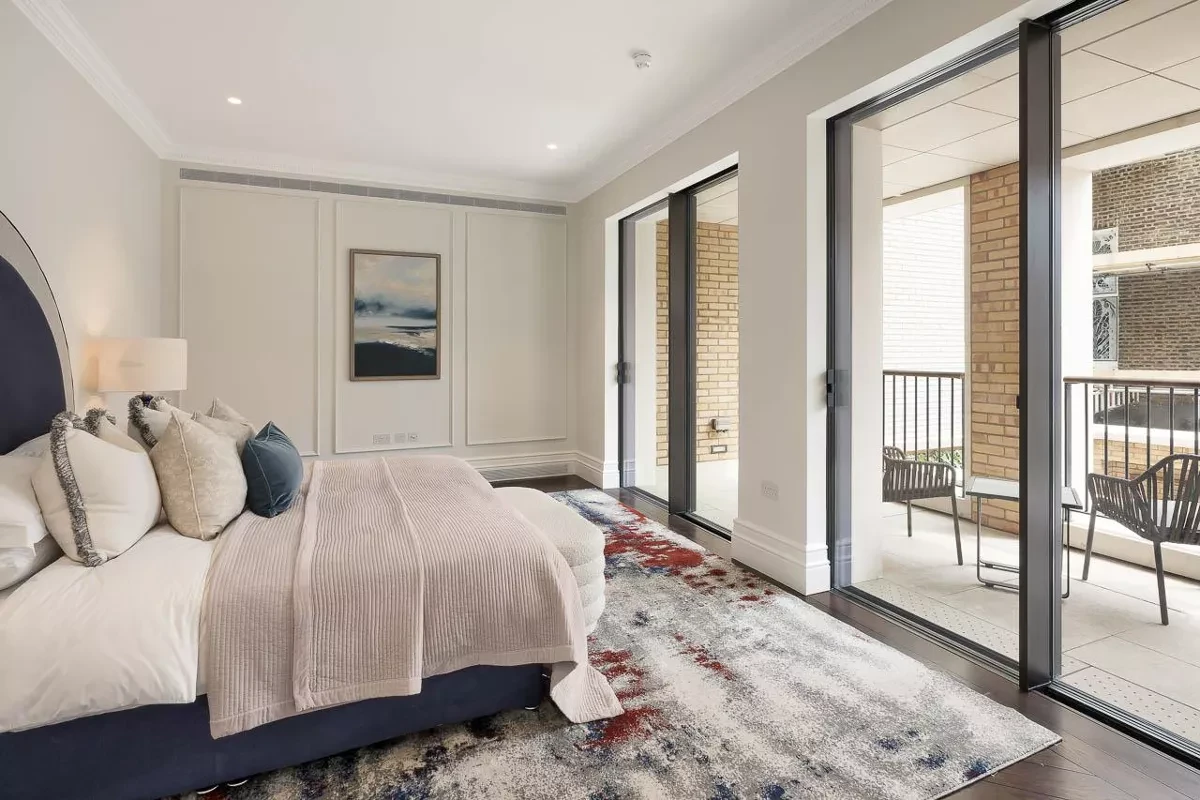 Knightsbridge Gate Apartment Bedroom Private Balcony Terrace