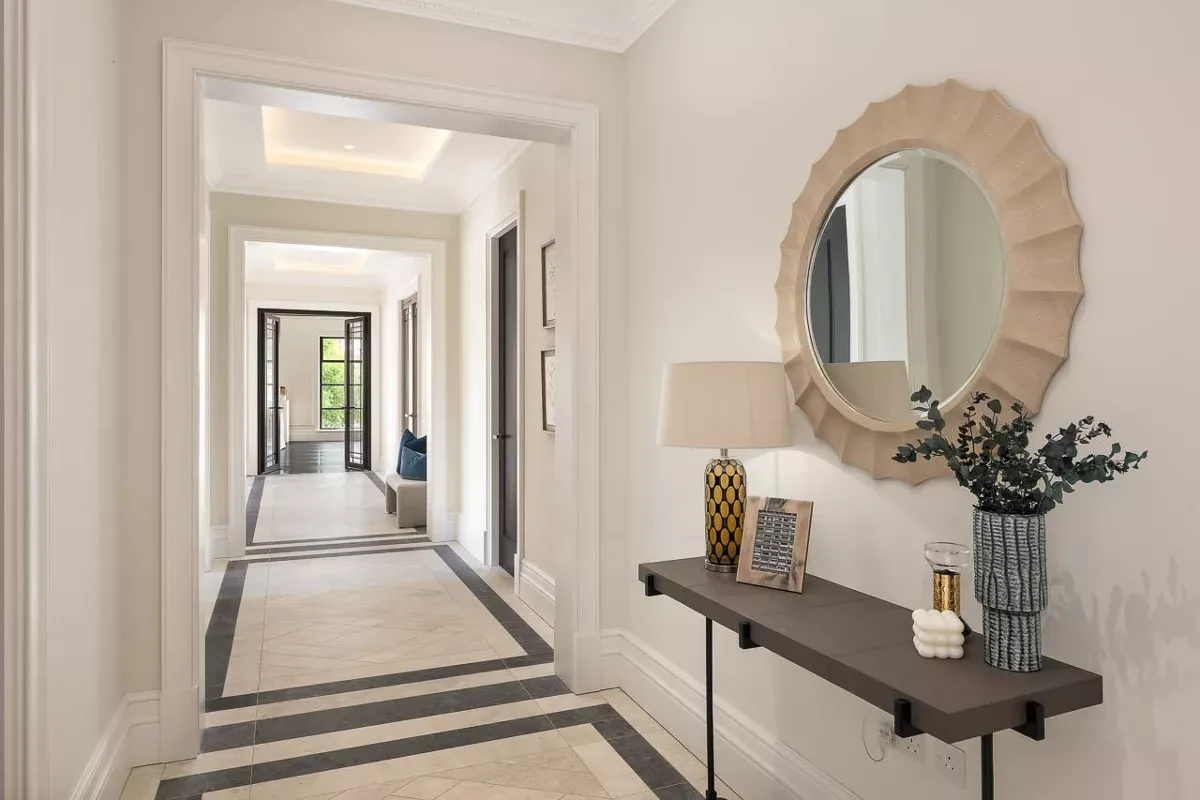 Knightsbridge Gate Apartment Entrance Hallway Marble Flooring