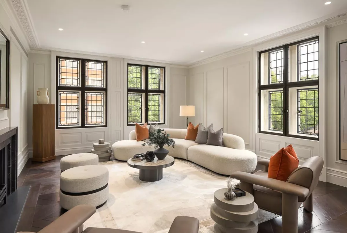 Knightsbridge Gate Luxury Apartment Sitting Room Leaded Windows Belgravia