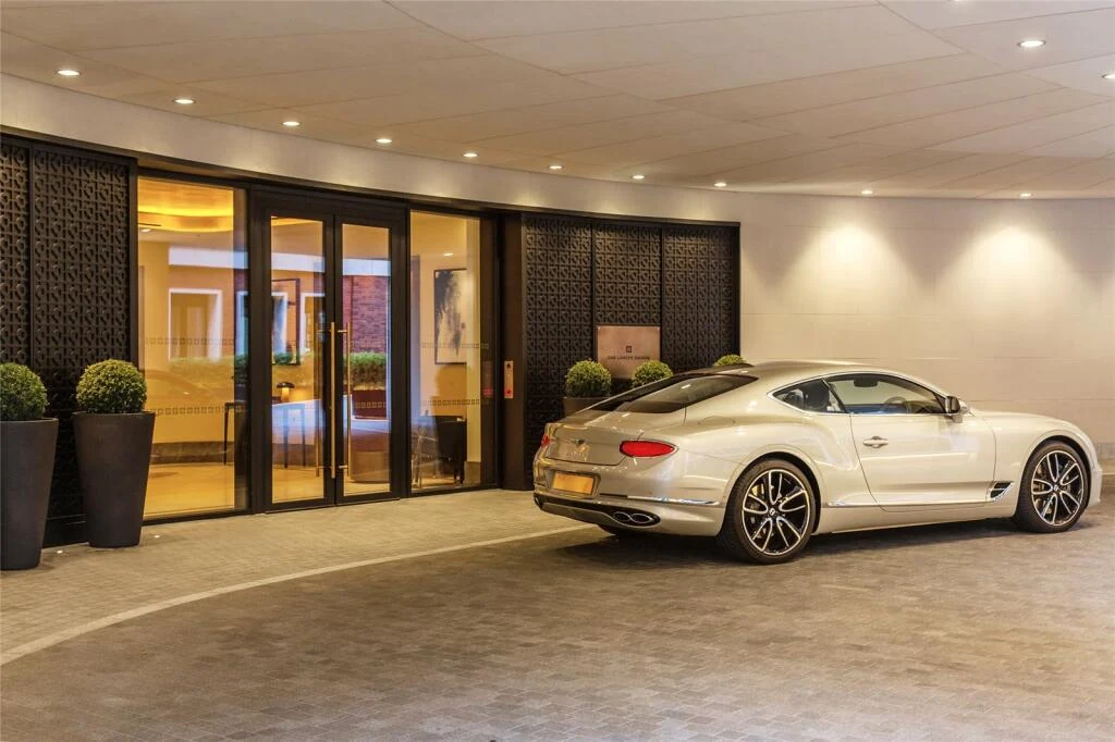 Lancer Square Kensington Underground Valet Parking