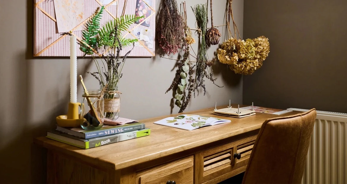 Leighwood Fields Cranleigh Home Office Desk