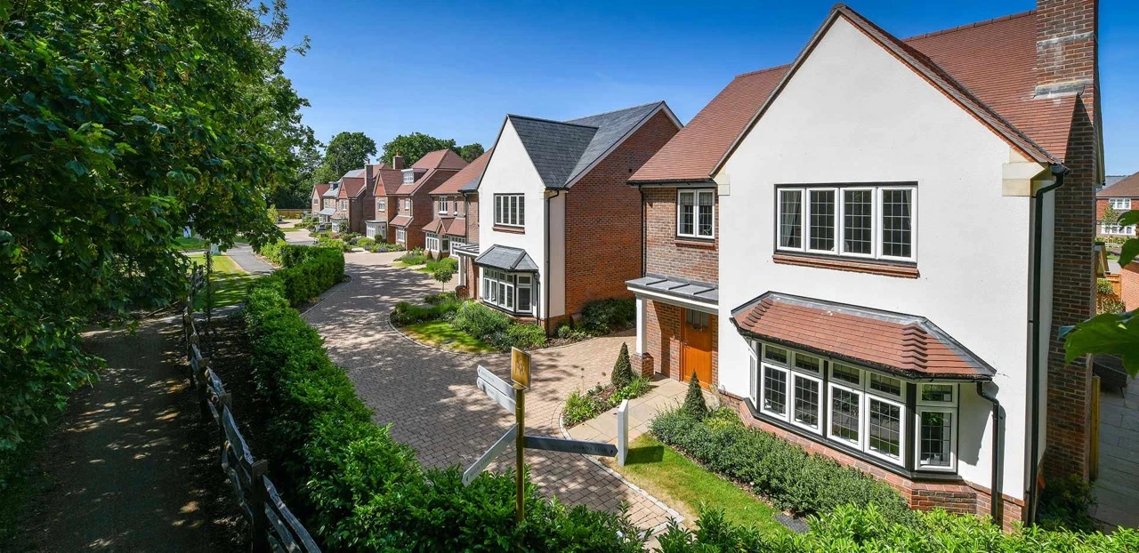 Leighwood Fields Cranleigh Build Houses Street View