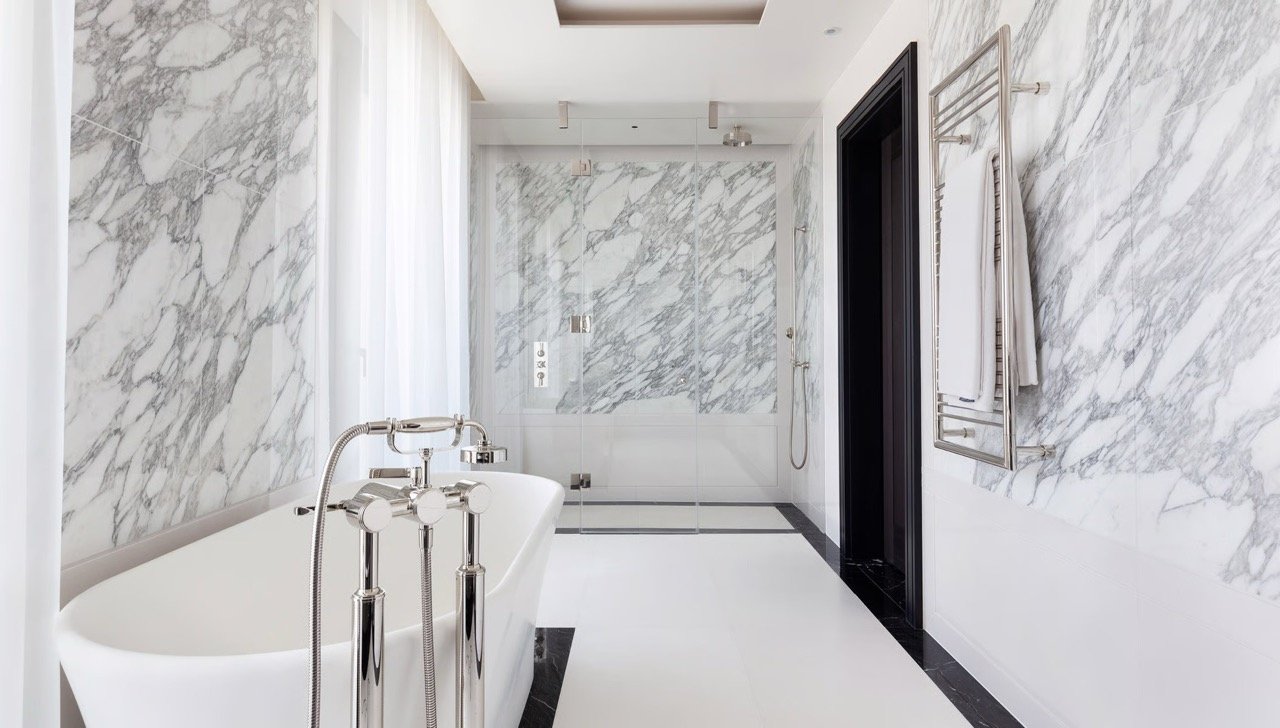 London Chelsea Barracks Bathroom Bathtub Modern