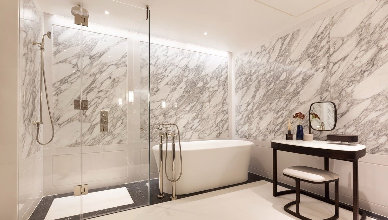 London Chelsea Barracks Bathroom Marble Luxury