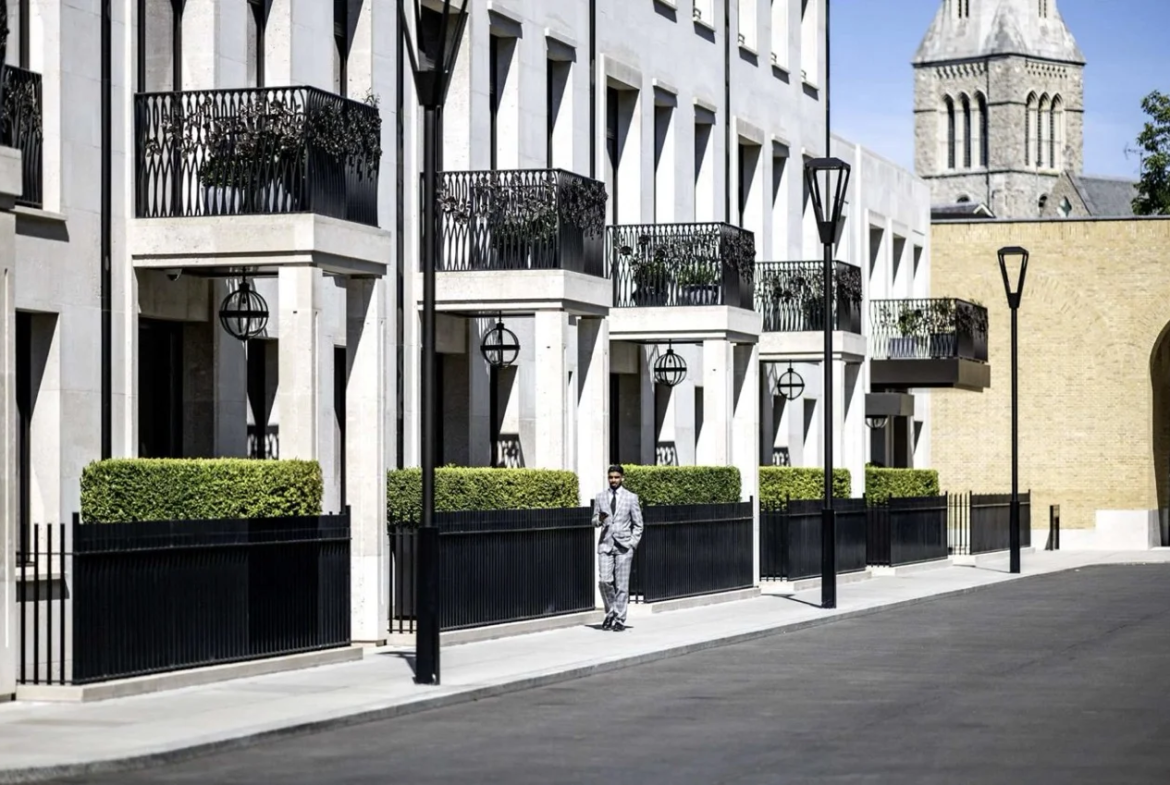 London Chelsea Barracks Landscaped Gardens Belgravia