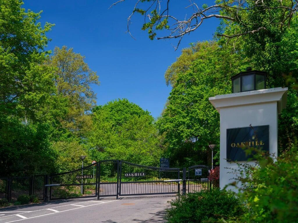 Oakhill Hildenborough Gated Entrance