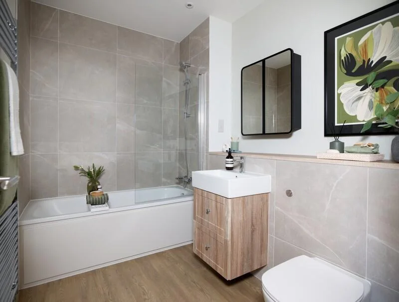 Paddock Wood Modern Bathroom Interior