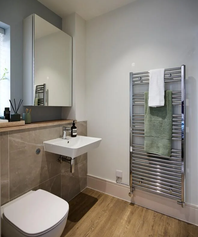 Paddock Wood Modern Bathroom Interior