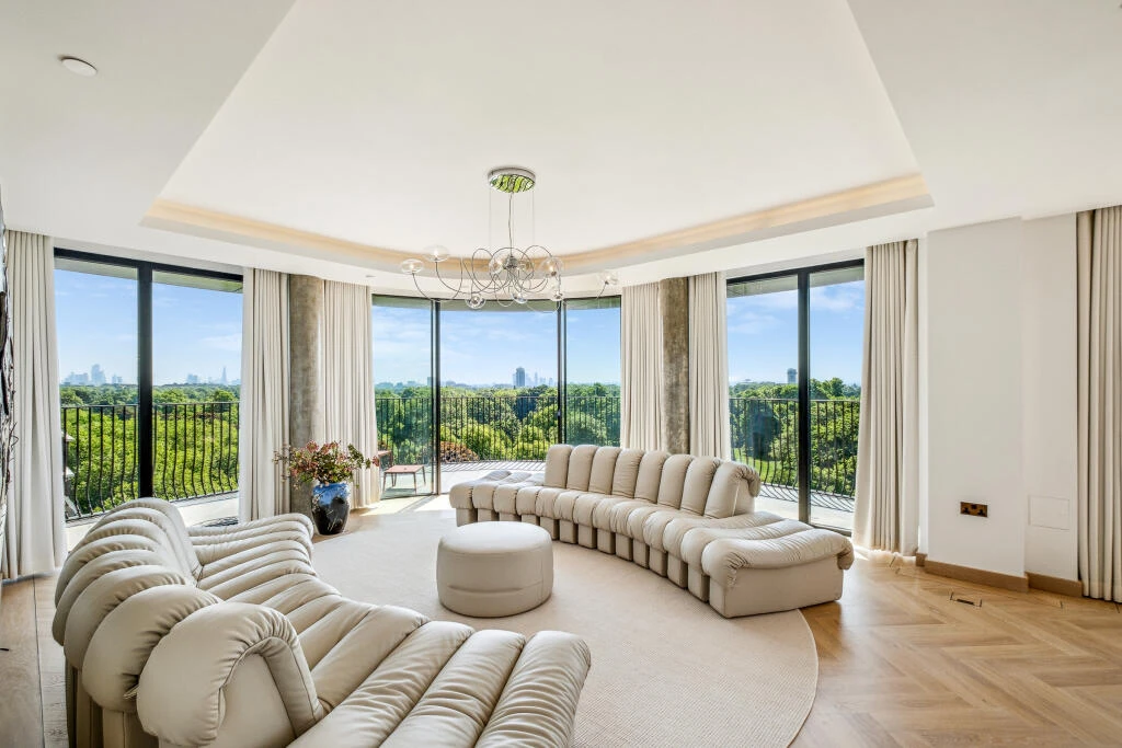 Park Modern Living Room Curved Sofa Panoramic Windows Hyde Park View