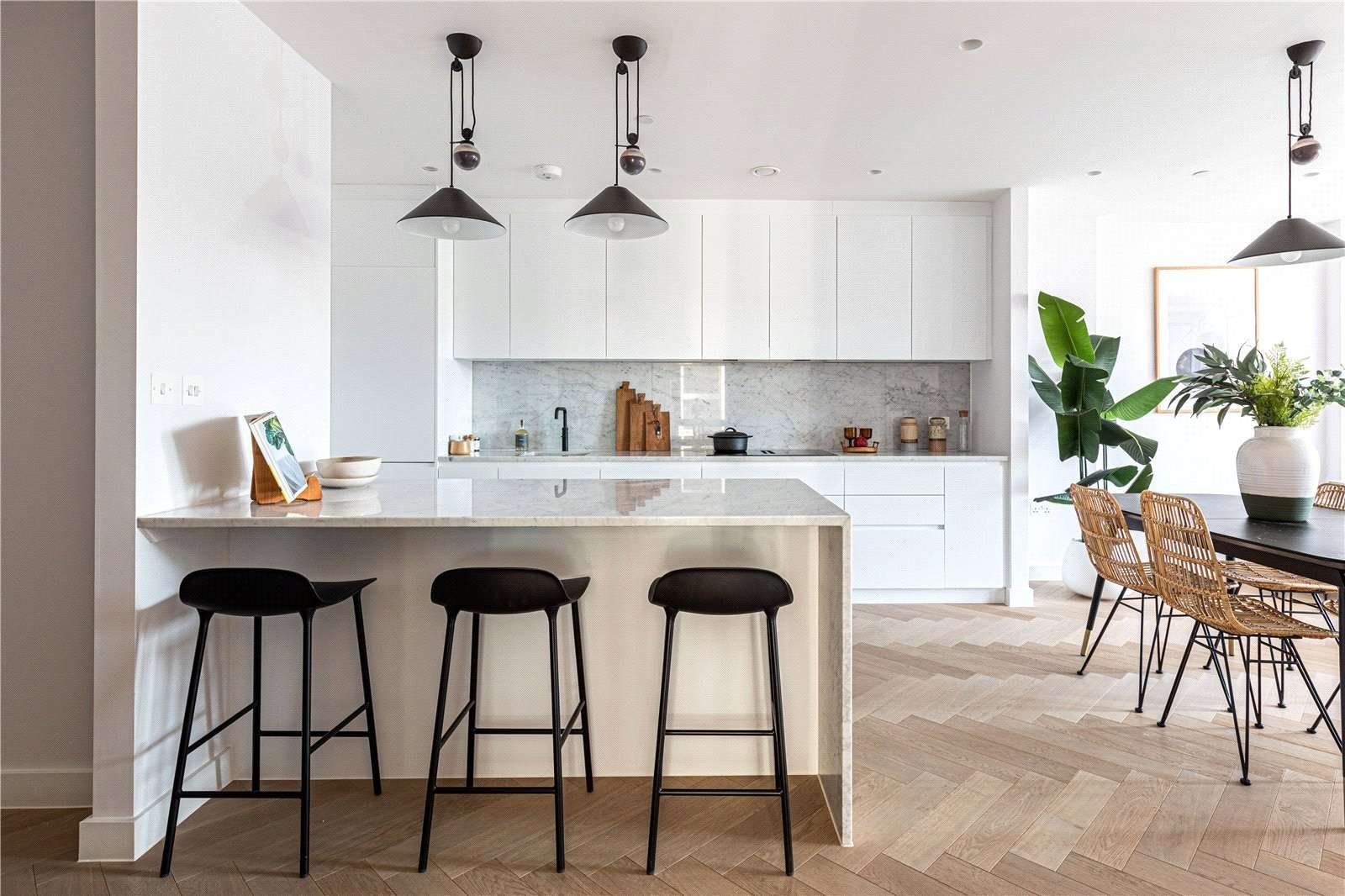 Parkhaus London E5 Hackney Kitchen Marble Worktop Bar Stools Black Fittings