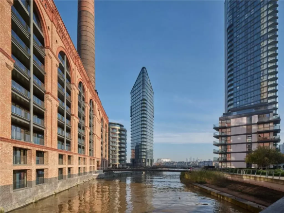 Powerhouse Chelsea Waterfront 39 Lots Road London Sw10 0js Creek Chimney Tower Exterior