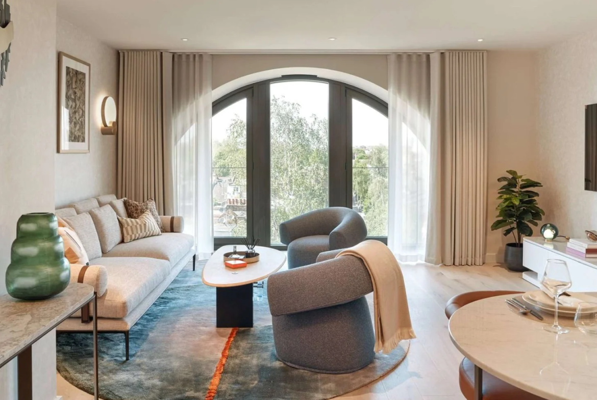 Powerhouse Chelsea Waterfront Ground Floor Apartment Living Room Arched Window London Sw10