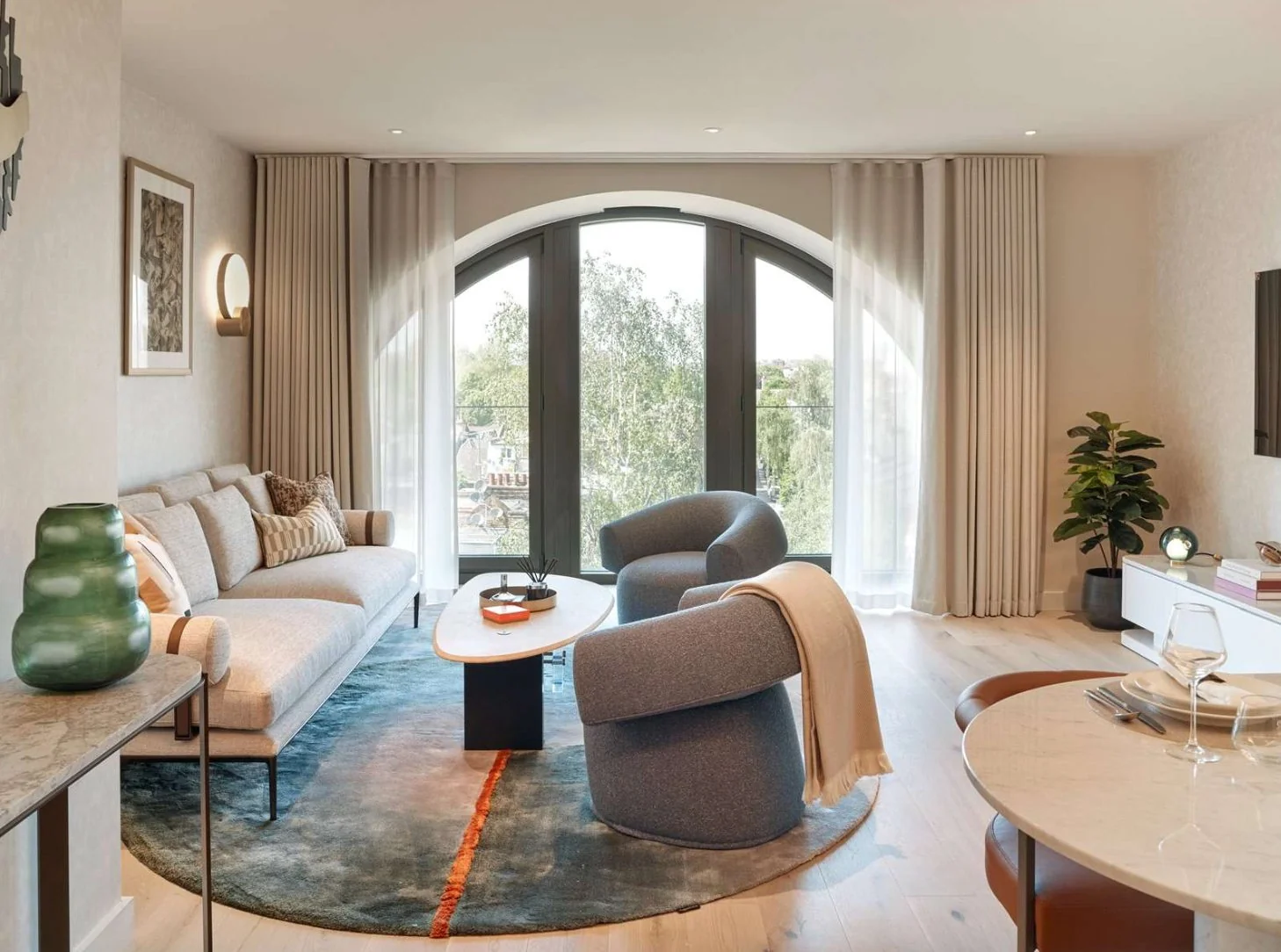 Powerhouse Chelsea Waterfront Ground Floor Apartment Living Room Arched Window London Sw10