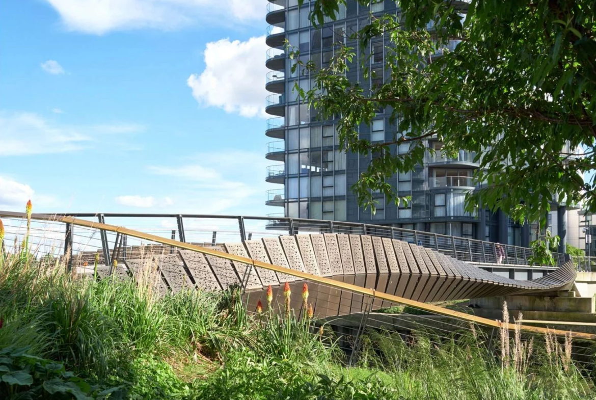 Powerhouse Chelsea Waterfront Landscaped Bridge Gardens Tower London Sw10